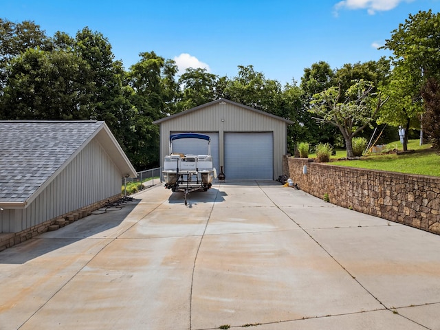 792 Hopper Blf, Rutledge, TN 37861 - detached garage featuring view of wooded area