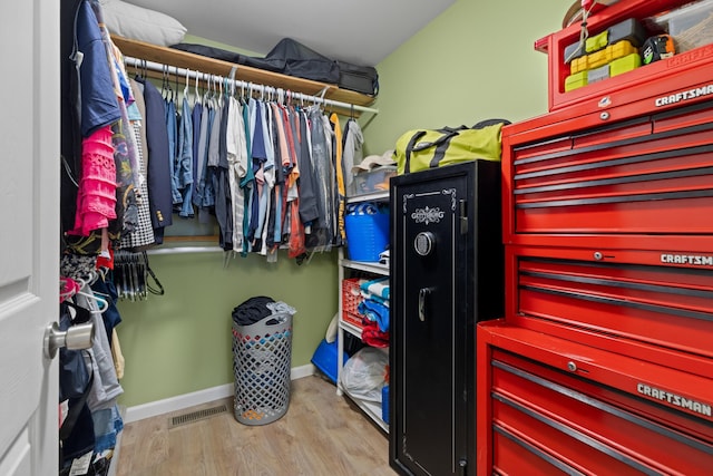 1438 Shannons Little Mtn Rd, Morristown, TN 37814 - spacious closet featuring wood finished floors