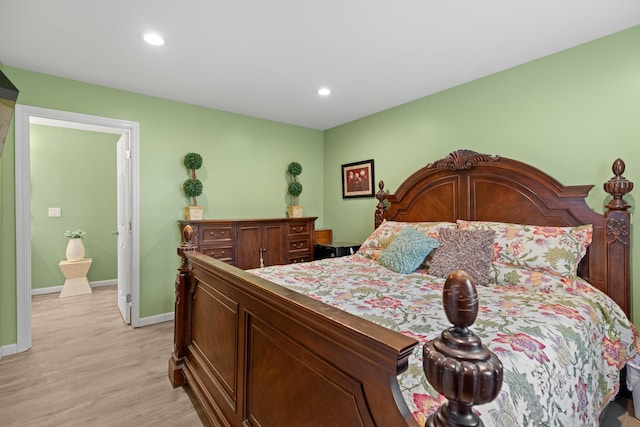 1438 Shannons Little Mtn Rd, Morristown, TN 37814 - bedroom featuring light wood-style flooring and recessed lighting
