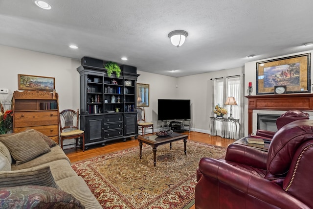 5704 Long Creek Rd, Morristown, TN 37813 - living area featuring wood finished floors and recessed lighting