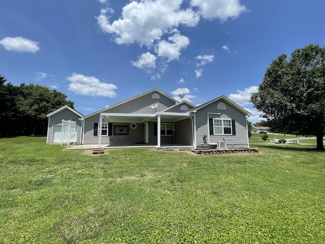 1830 Pheasant Crossing Dr, Dandridge, TN 37725 - back of property featuring a yard