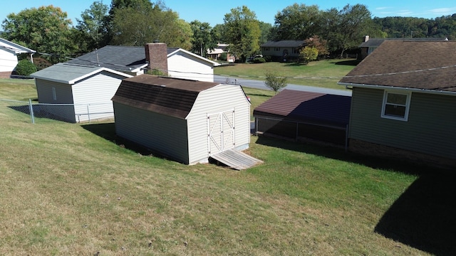 view of outdoor structure with a yard