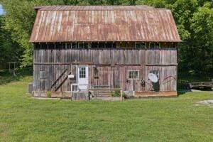 view of outbuilding featuring an outdoor structure