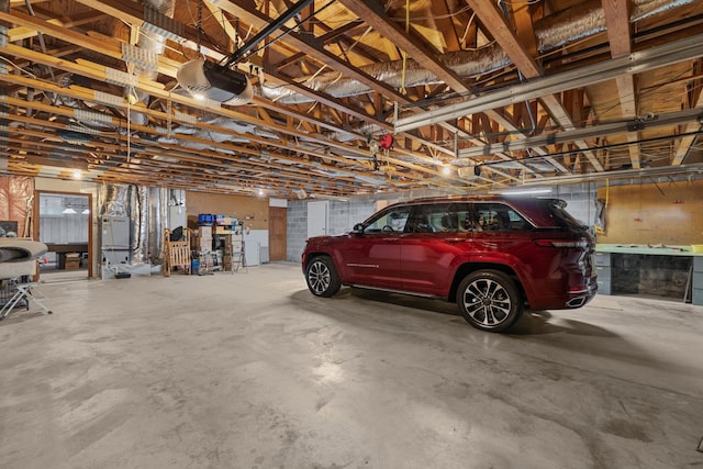 4715/4685 Old Kentucky Rd, Morristown, TN 37814 - garage featuring a garage door opener