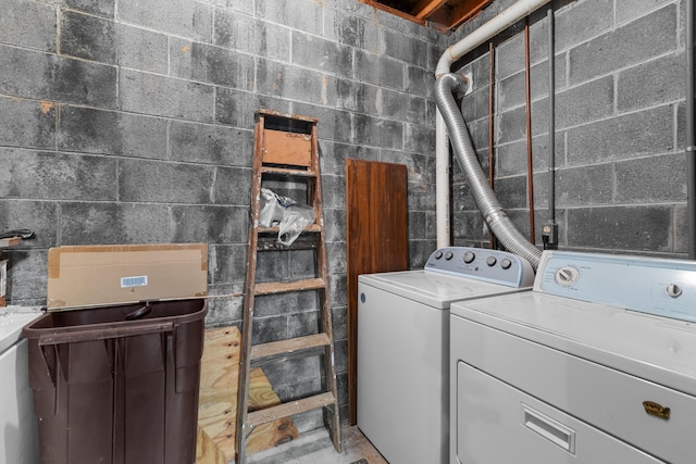 4715/4685 Old Kentucky Rd, Morristown, TN 37814 - clothes washing area with separate washer and dryer and concrete block wall