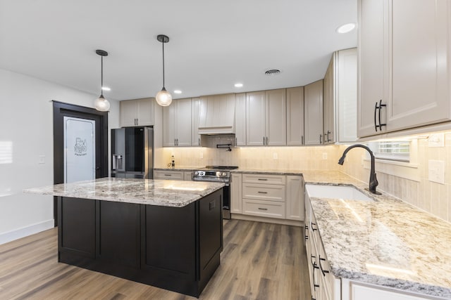 300 Victor Ln, Whitesburg, TN 37891 - kitchen featuring refrigerator with ice dispenser, stainless steel range with electric stovetop, a sink, decorative backsplash, and dark wood-style floors