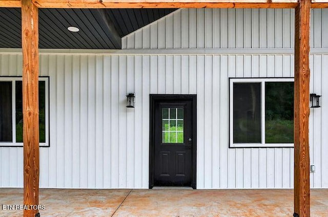 1570 W Dumplin Valley Rd, Dandridge, TN 37725 - entrance to property with board and batten siding