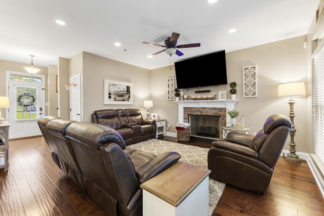 925 Parkside Ave, Morristown, TN 37814 - living room featuring a ceiling fan, a fireplace, dark wood-style flooring, recessed lighting, and baseboards
