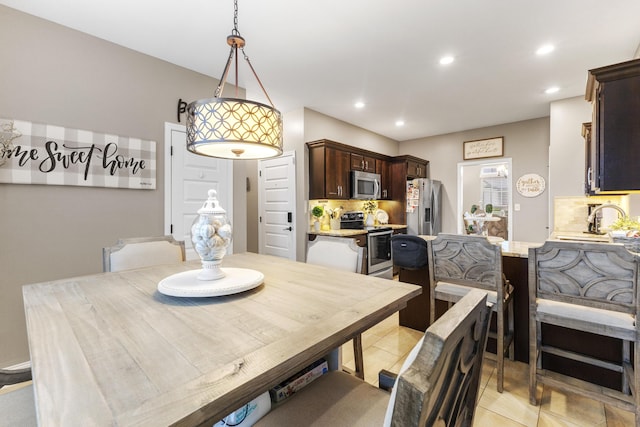 925 Parkside Ave, Morristown, TN 37814 - dining room with recessed lighting