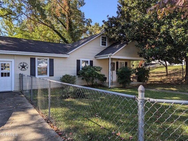 view of front of property