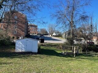 2115 Eastview Ave, Jefferson City, TN 37760 - exterior space with a shed