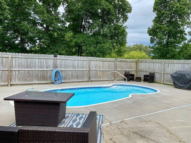 1578 Golf Course Rd, Newport, TN 37821 - view of swimming pool featuring a patio, a fenced backyard, and grilling area