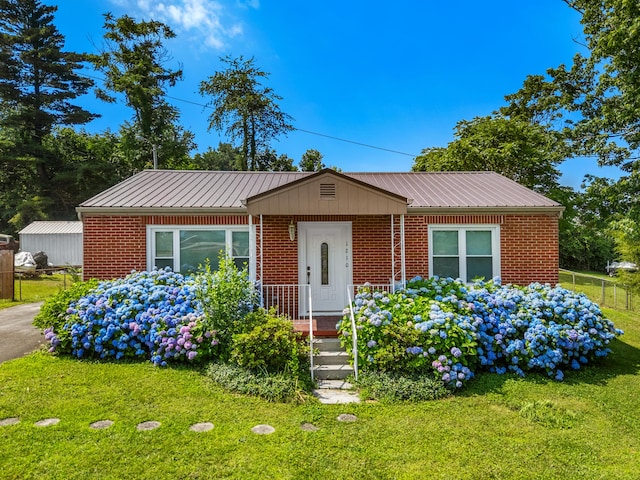 1210 Carmichael St, Morristown, TN 37814 - photo 1