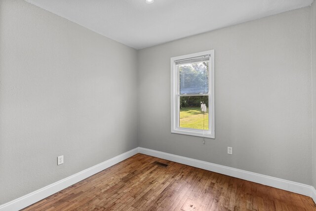 1210 Carmichael St, Morristown, TN 37814 - photo 9
