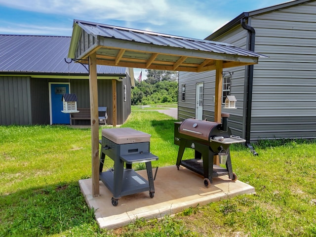 1131 Fate Rankin Rd, Jefferson City, TN 37760 - view of grassy yard with a patio