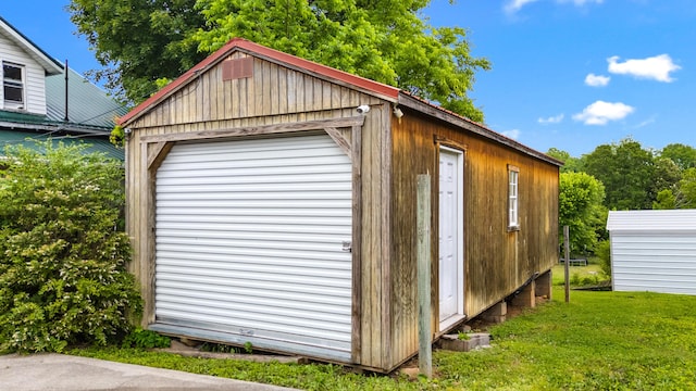 323 Pauline Ave, Morristown, TN 37813 - view of outdoor structure featuring an outbuilding