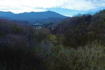 view of mountain feature