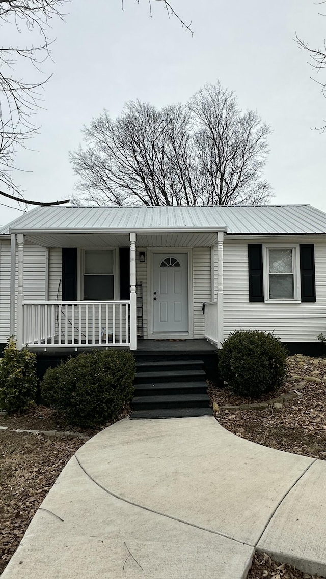 view of front of home with a porch