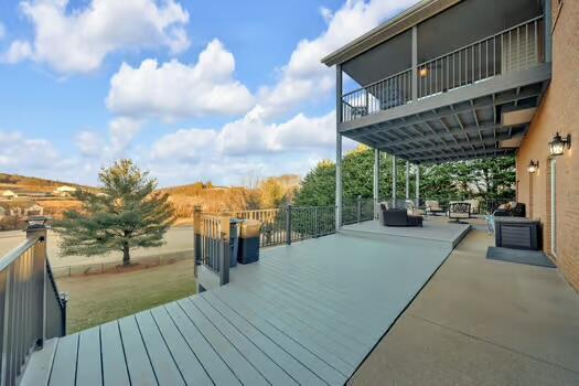 784 Constitution Dr, Jefferson City, TN 37760 - view of wooden deck