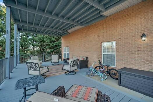 784 Constitution Dr, Jefferson City, TN 37760 - view of patio / terrace featuring outdoor lounge area