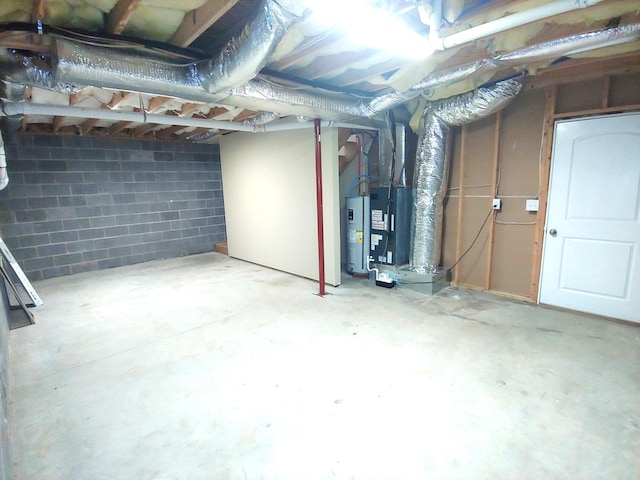 2015 Brights View Ln, Morristown, TN 37814 - unfinished below grade area featuring electric water heater and concrete block wall