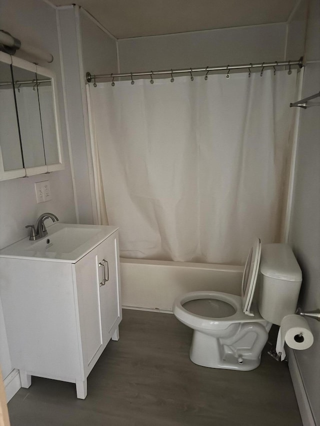 166 Clevenger Cut Off Rd, Newport, TN 37821 - full bath featuring vanity, shower / bathtub combination with curtain, and wood finished floors