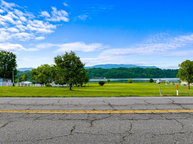 2605 Indian Creek Rd, Dandridge, TN 37725