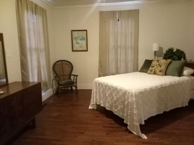 059/057.00 Spring Creek Rd, Dandridge, TN 37725 - bedroom with dark wood-style flooring, baseboards, and ornamental molding