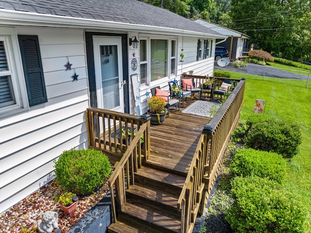 305 Hamilton Pl, Kingsport, TN 37663 - wooden deck with a yard and outdoor lounge area