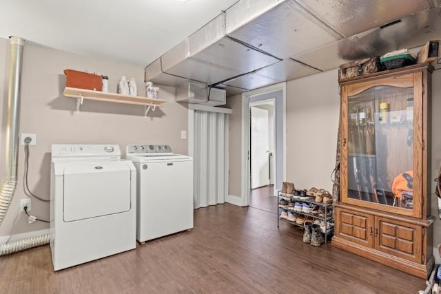 5700 Academy Dr, Morristown, TN 37814 - laundry area featuring wood finished floors, washer and dryer, and baseboards