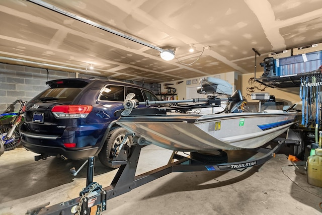 3912 Isaac Ave, Morristown, TN 37814 - view of garage