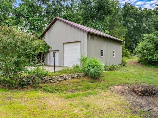 view of detached garage