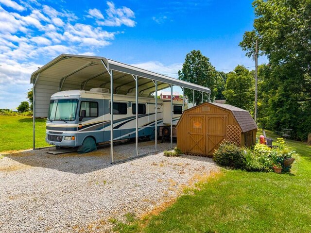 446 Gaut Rd, Dandridge, TN 37725