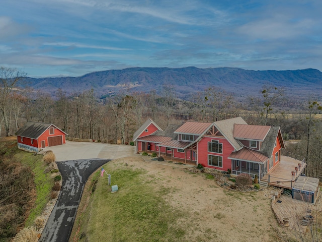 bird's eye view featuring a mountain view