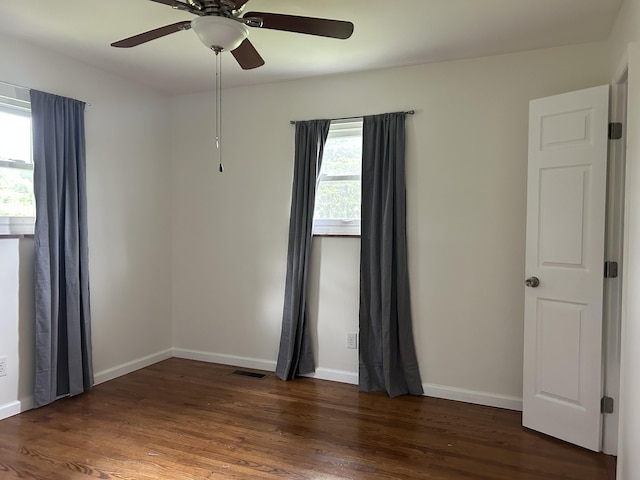 2151 Thomas Dr, Morristown, TN 37814 - unfurnished room with wood finished floors and a ceiling fan