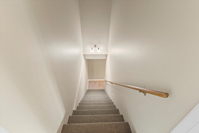 419 Colonial St, Jefferson City, TN 37760 - view of staircase