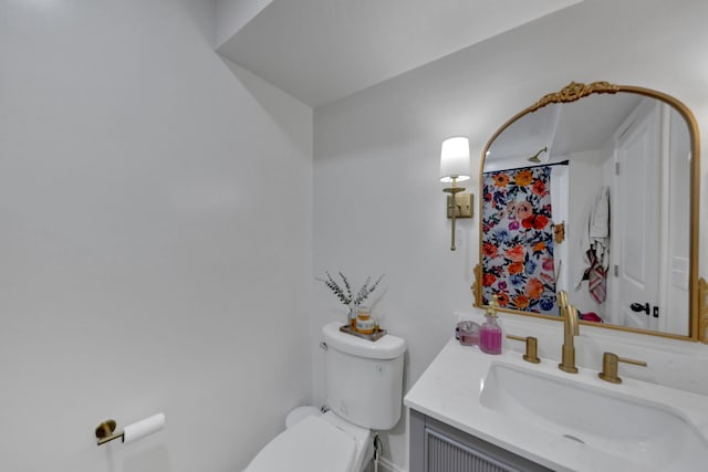 113 Cheshire Ct, Jefferson City, TN 37760 - full bath with toilet, vanity, and a shower with shower curtain