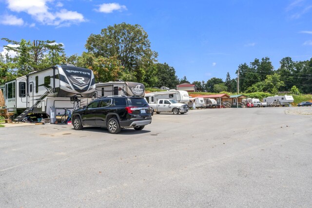 104-116 Circle Rd, Newport, TN 37821 - view of uncovered parking lot
