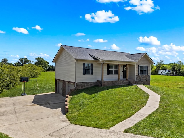 6625 Lainey Jane Ct, Whitesburg, TN 37891 - single story home featuring a garage, concrete driveway, a front lawn, and covered porch