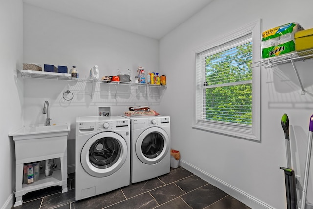 3099 Bridgewater Blvd, Morristown, TN 37814 - laundry room featuring independent washer and dryer and baseboards