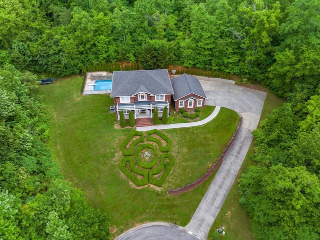 aerial view of property and surrounding area