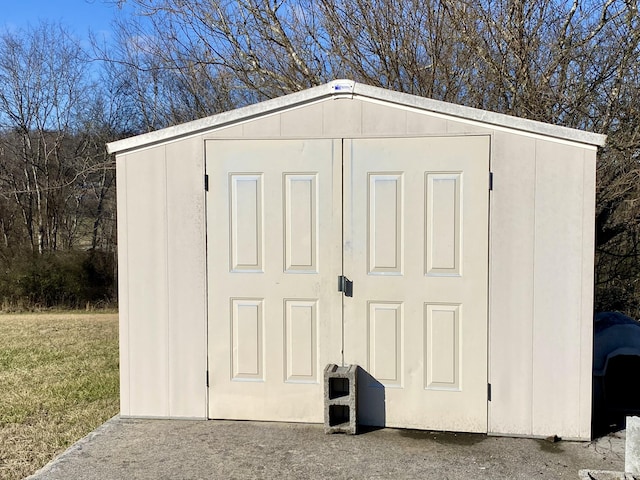 view of outbuilding