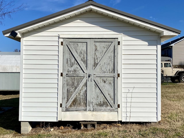 view of outbuilding