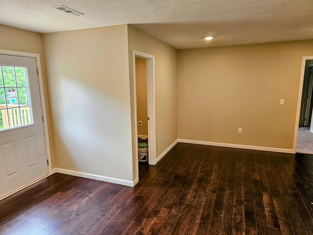 269 Buttercup Fields Rd, Newport, TN 37821 - entryway featuring wood finished floors and baseboards