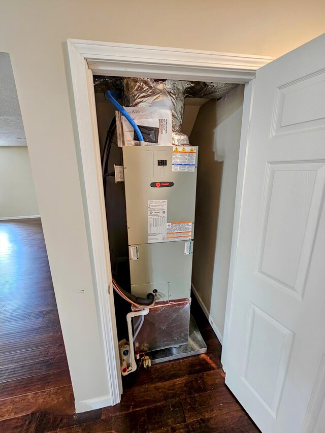 269 Buttercup Fields Rd, Newport, TN 37821 - utilities featuring heating unit