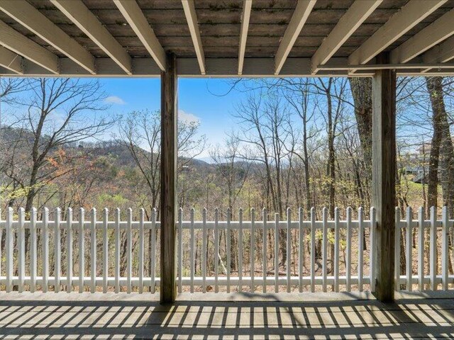 702 John Sevier Dr, Sevierville, TN 37876 - wooden terrace with fence