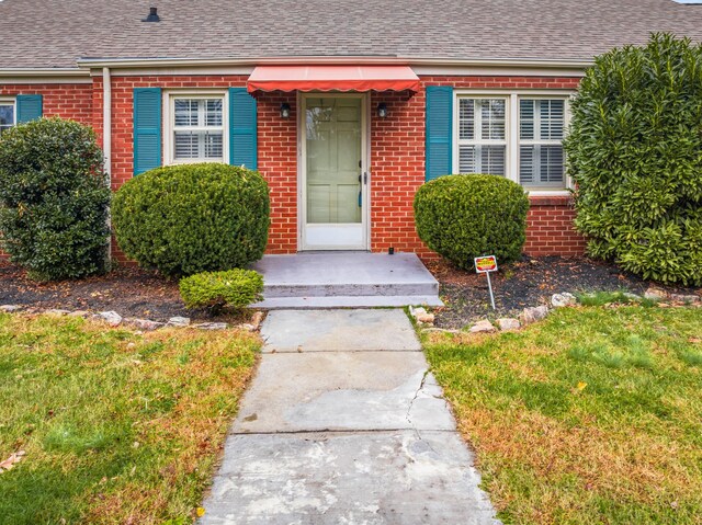 1267 Lakeview Dr, Dandridge, TN 37725