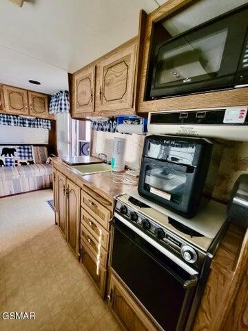 718 Columbine Way, Cosby, TN 37722
