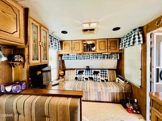718 Columbine Way, Cosby, TN 37722
