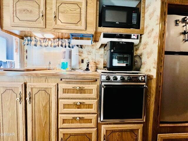 718 Columbine Way, Cosby, TN 37722